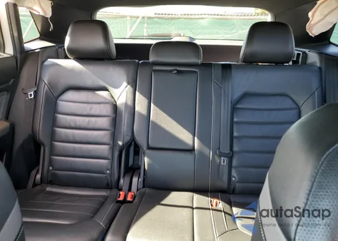 2023 Volkswagen Atlas Cross Sport Sel Premium R-Line z USA, uszkodzony, nr VIN 1V2FE2CA1PC228740